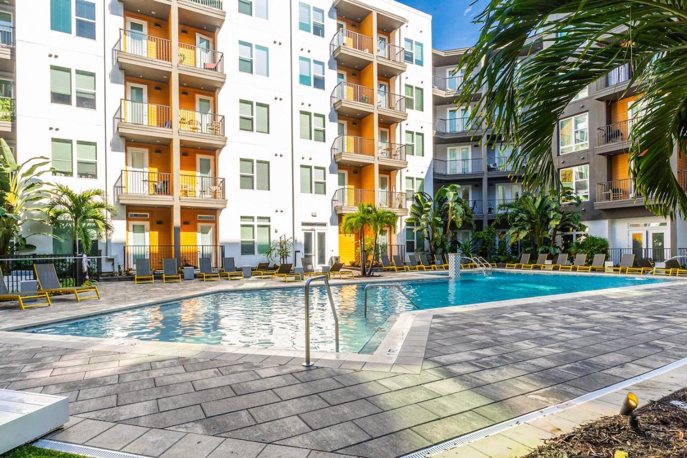 דירות סיינט פיטרסברג Tropical Field 1 Bed In Downtown With Free Parking מראה חיצוני תמונה