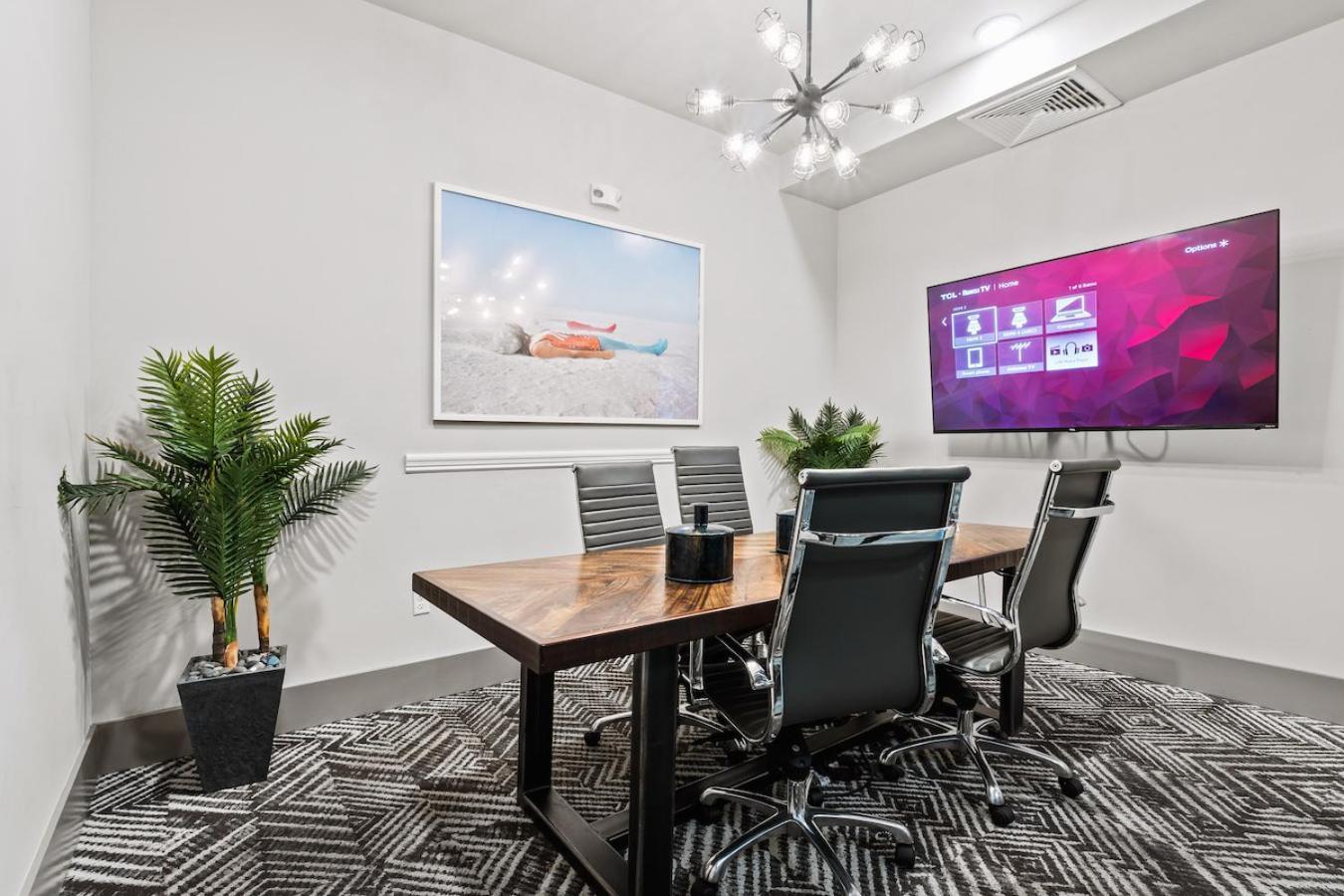 דירות סיינט פיטרסברג Tropical Field 1 Bed In Downtown With Free Parking מראה חיצוני תמונה