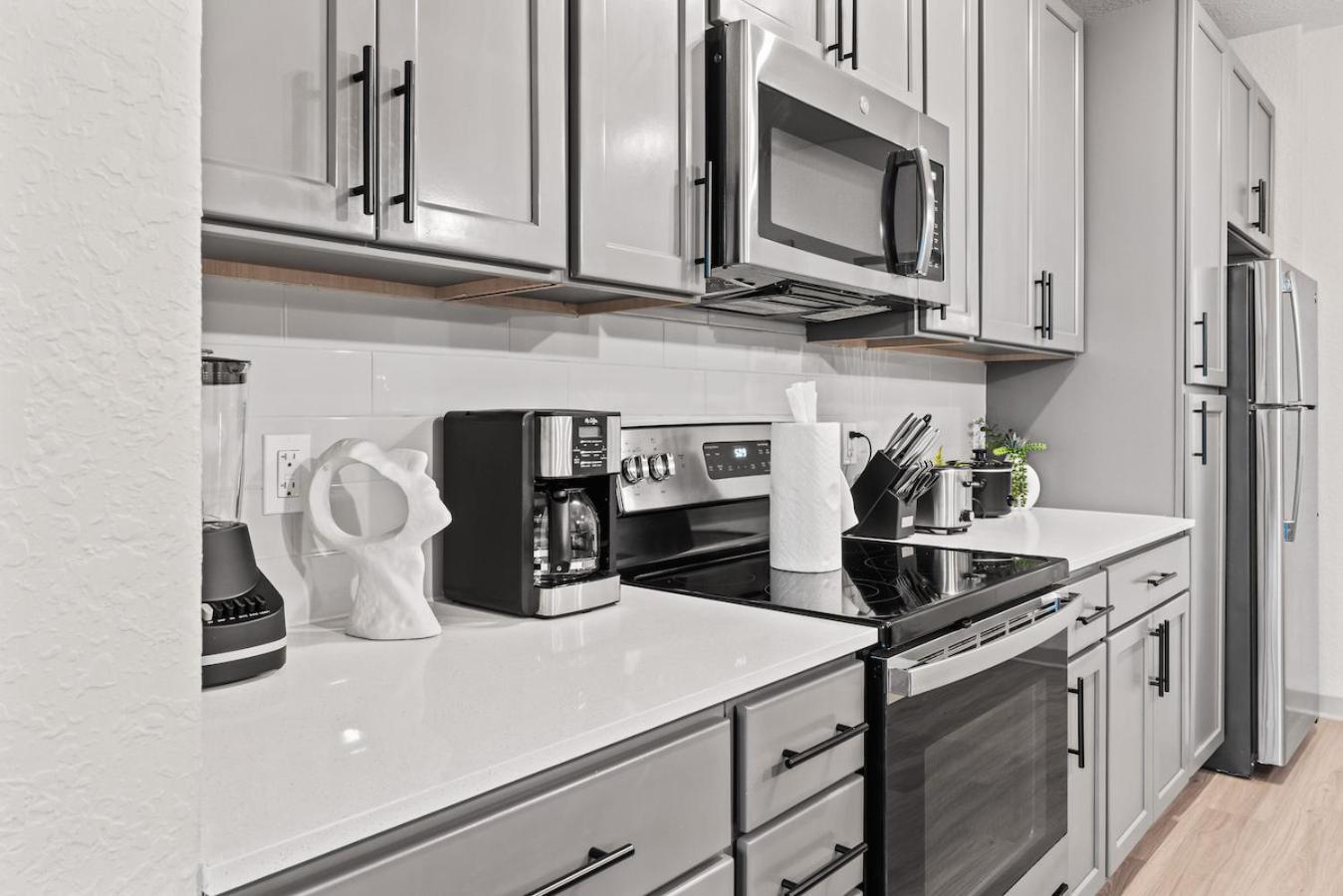 דירות סיינט פיטרסברג Tropical Field 1 Bed In Downtown With Free Parking מראה חיצוני תמונה
